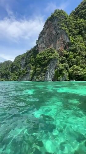 Lazy morning on the boats and beach at Ao Nang