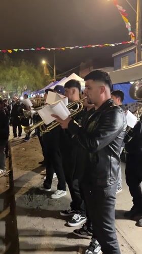 Late-night religious procession and folkloric festival fills Arica streets