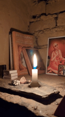 Witness captures altar scene and moths in Haini