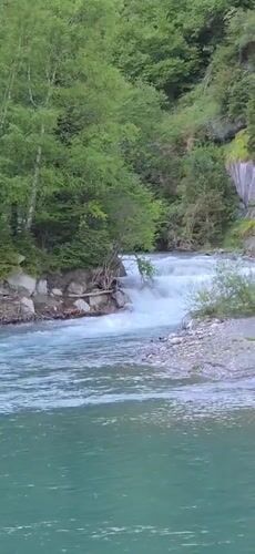 Scenic river gorge and outdoor activities documented in Benasque