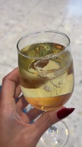 Drinks and details at a Moscow mall on a summer afternoon