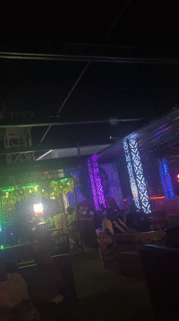 Saxophone performance draws crowd at Howayi nightclub