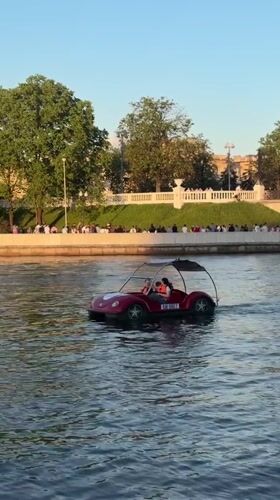 Sunny afternoon brings crowds to Minsk waterfront for recreation