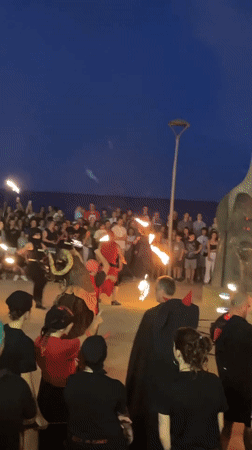 Fire performance festival draws crowds in Canet de Mar