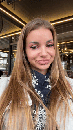 Restaurant activity and social media filming in Yenişehir