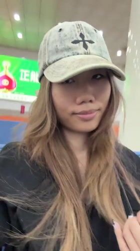 Woman films selfie video in Lanzhou waiting area