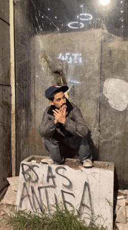 Early morning street scenes documented across Buenos Aires