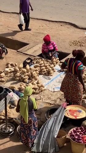 Morning market life documented in Gwong, Nigeria streets
