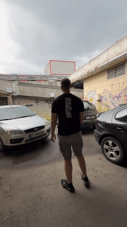 Dancing and vaping around a Shumen parking lot