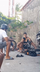 Evening automotive service activity captured by multiple witnesses