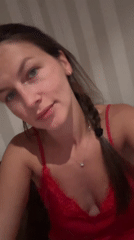Woman takes multiple selfies in Fredenbeck bedroom
