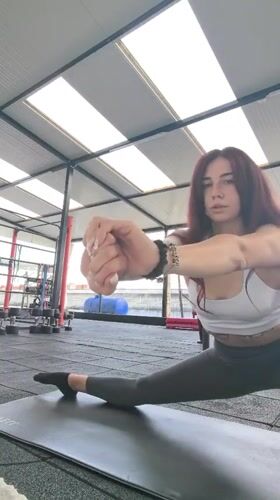 Morning workout and selfies at a Stara Zagora gym