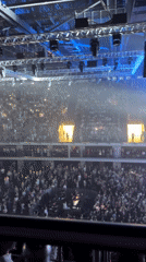 MakSim concert draws packed crowd at indoor stadium venue