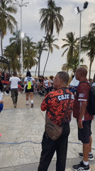 Basketball game draws crowd at beachside Puerto La Cruz court