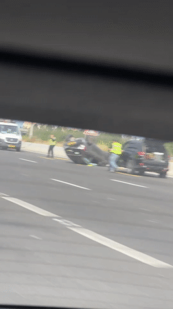 Highway accident involving SUV documented near Petah Tikva