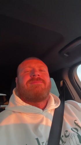Bearded driver in white hoodie spotted in Chaykovsky