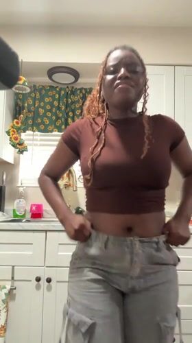 Woman documents evening cooking and social media session in Arlington