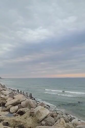 Baltic coastline documented in Zelenogradsk under cloudy conditions