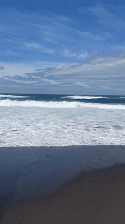 Rough seas documented at Portuguese rocky coastline