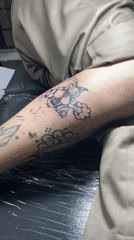 Tattoo session documented at Buenos Aires parlor Friday night