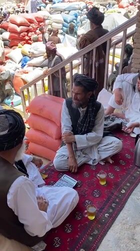 Kandahar grain market, gatherings and trade on a summer morning