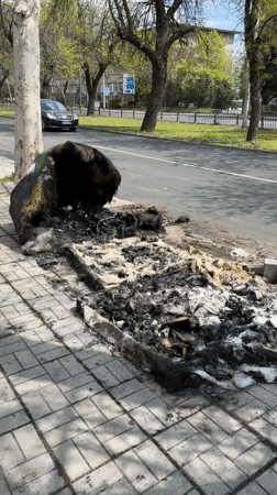 Waste container fire leaves debris on Haskovo street