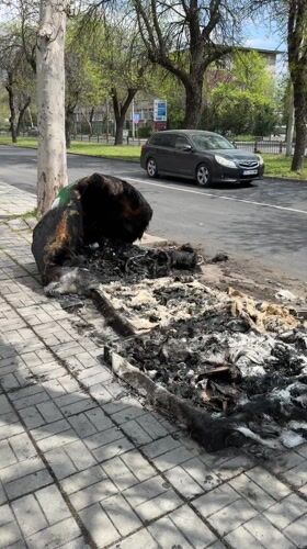 Waste container fire leaves debris on Haskovo street
