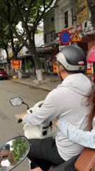 Late night street traffic recorded near Danang Family Hospital