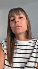 Woman documents morning routine through selfies in Cannes