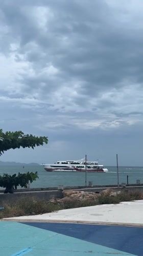 Naval museum displays and ferry operations observed in Thong Sala