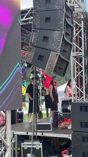 Pool party festival underway at LYMP Winery, Krasnoyarsk