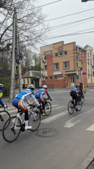 Morning life captured in Rostov-on-Don: cyclists, cats, personal moments