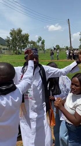 University graduation celebration draws crowds in Nigerian campus towns