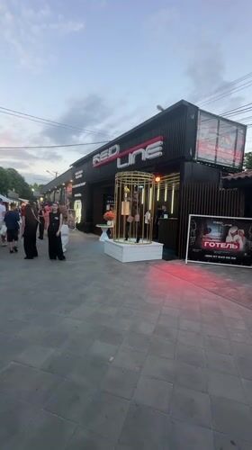 Odesa beach club Red Line, busy summer afternoon into evening
