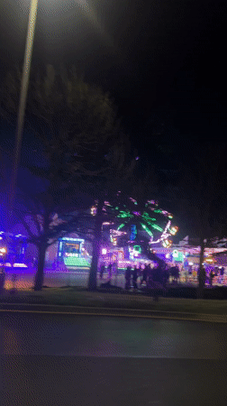 Evening fair draws crowds to Great Yarmouth with illuminated rides