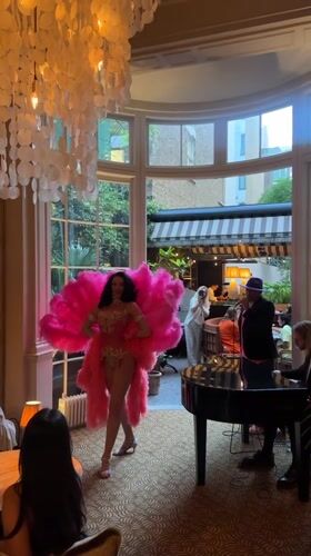 Cabaret night out in London, drag performance and dinner