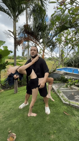 Poolside incident between two people captured in Mengwi