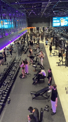 Busy gym session documented in Murino, Russia
