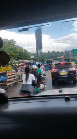 Traffic jam documented in Dar es Salaam streets