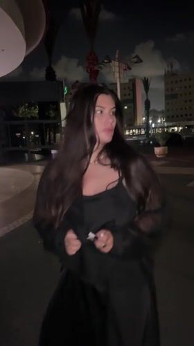 Woman in black observed during brief nighttime encounter in Kiryat Bialik