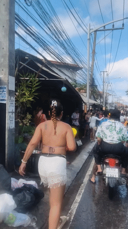 Songkran water festival celebrations enliven Thai street