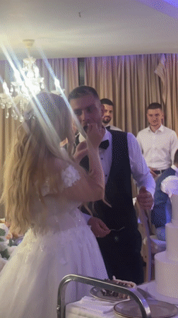 Wedding couple celebrates with cake-cutting ceremony in Blagoevgrad