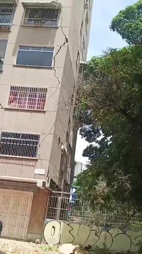 Partial building collapse draws military response in Caracas