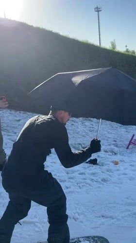 Summer snowboard training session observed in Krasnoyarsk artificial slopes