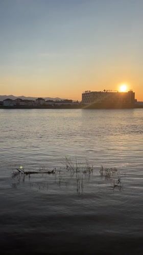 Sunset wildlife viewing at historic Svilengrad bridge draws visitors