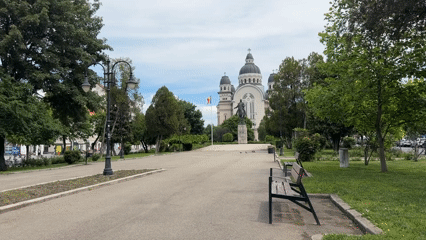 Morning scenes documented at Victory Square, Târgu Mureș