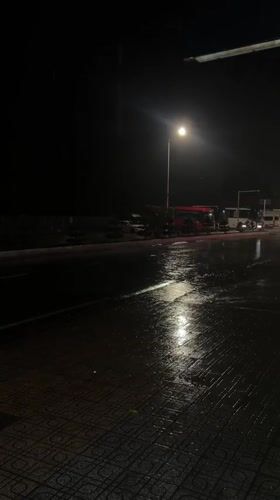 Evening rainstorm, street life documented in Nha Trang ward