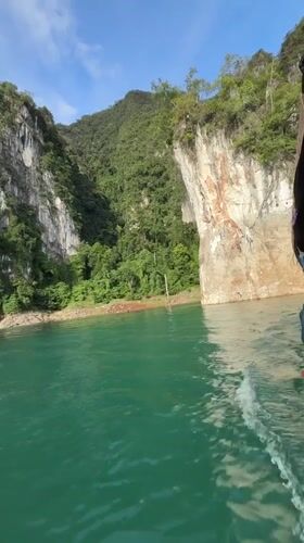 Meditating on the bow through Khao Phang's karst landscape