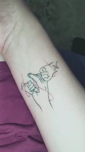 Daily life moments captured in Tobolsk: tattoos, family, cooking