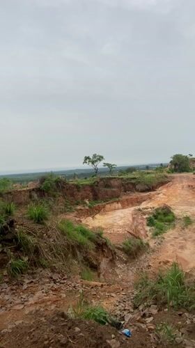 Video captures large gully or quarry depression in Amaseri landscape